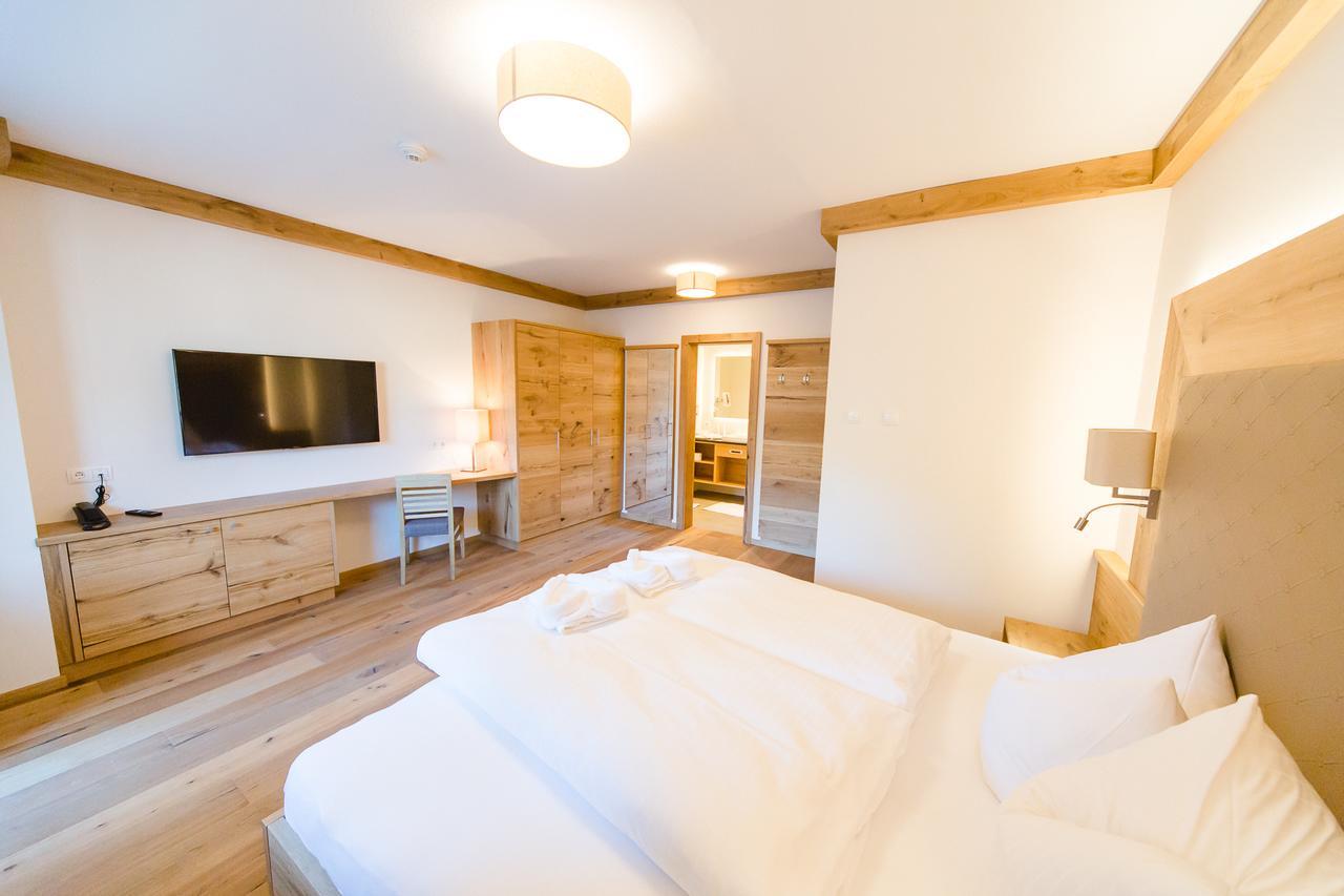 Hotel Giessenbach フューゲン エクステリア 写真