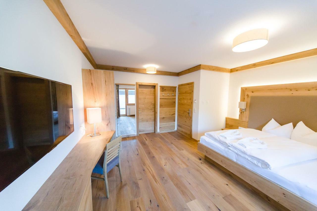 Hotel Giessenbach フューゲン エクステリア 写真